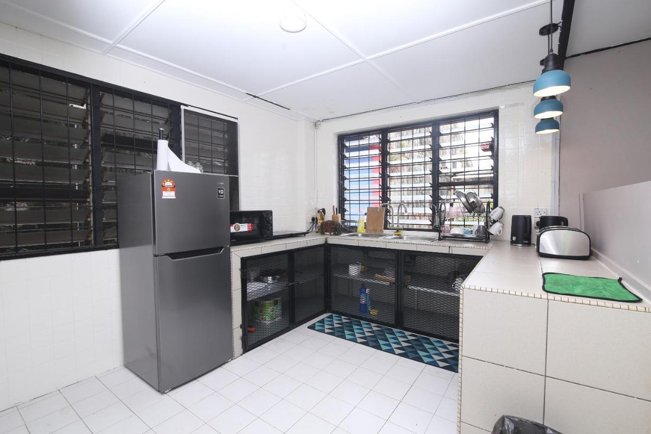 สปอต ออน 90141 ทรีเฮาส์ เบด แอนด์ เบรคฟาสต์ Hotel กูชิง ภายนอก รูปภาพ