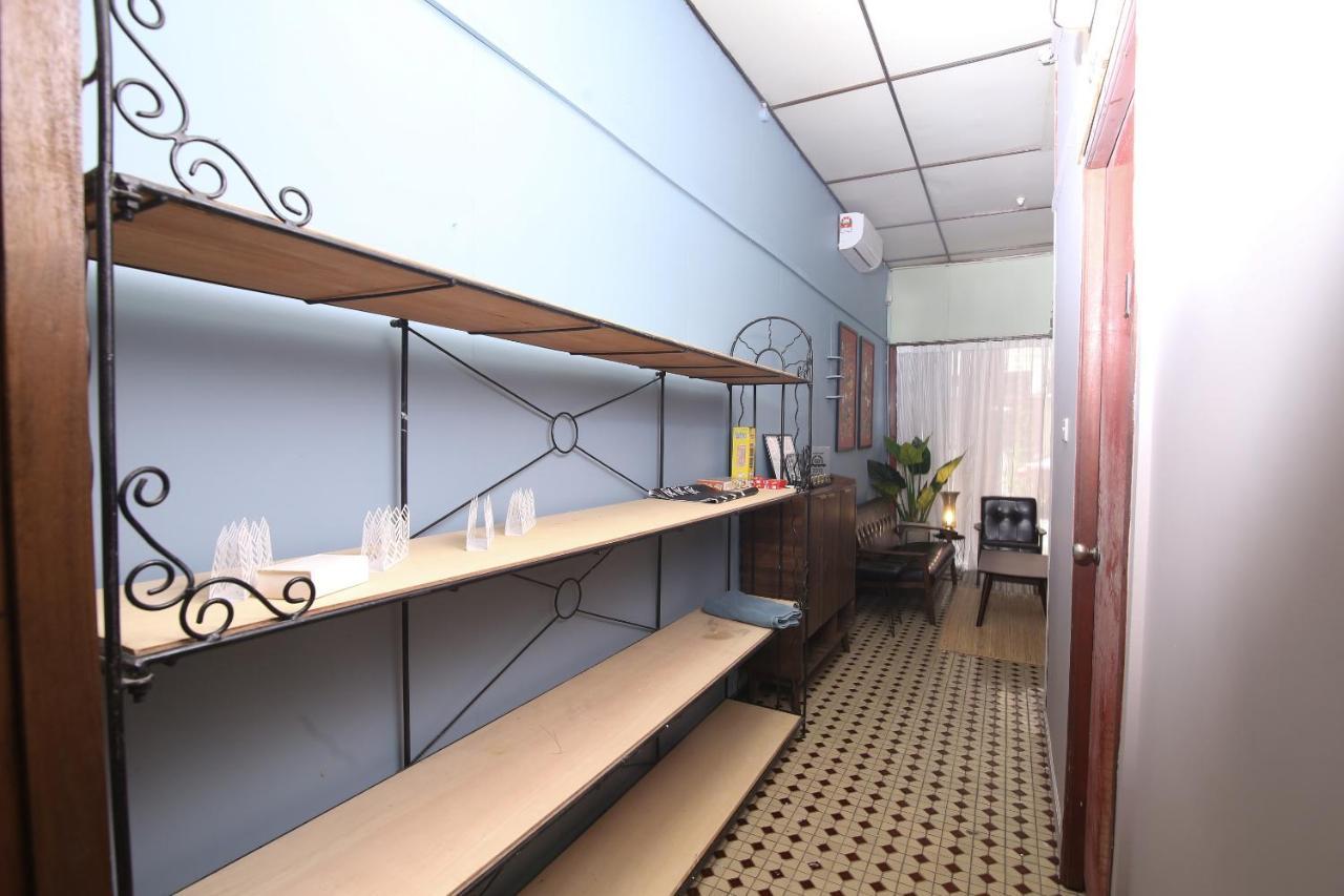 สปอต ออน 90141 ทรีเฮาส์ เบด แอนด์ เบรคฟาสต์ Hotel กูชิง ภายนอก รูปภาพ