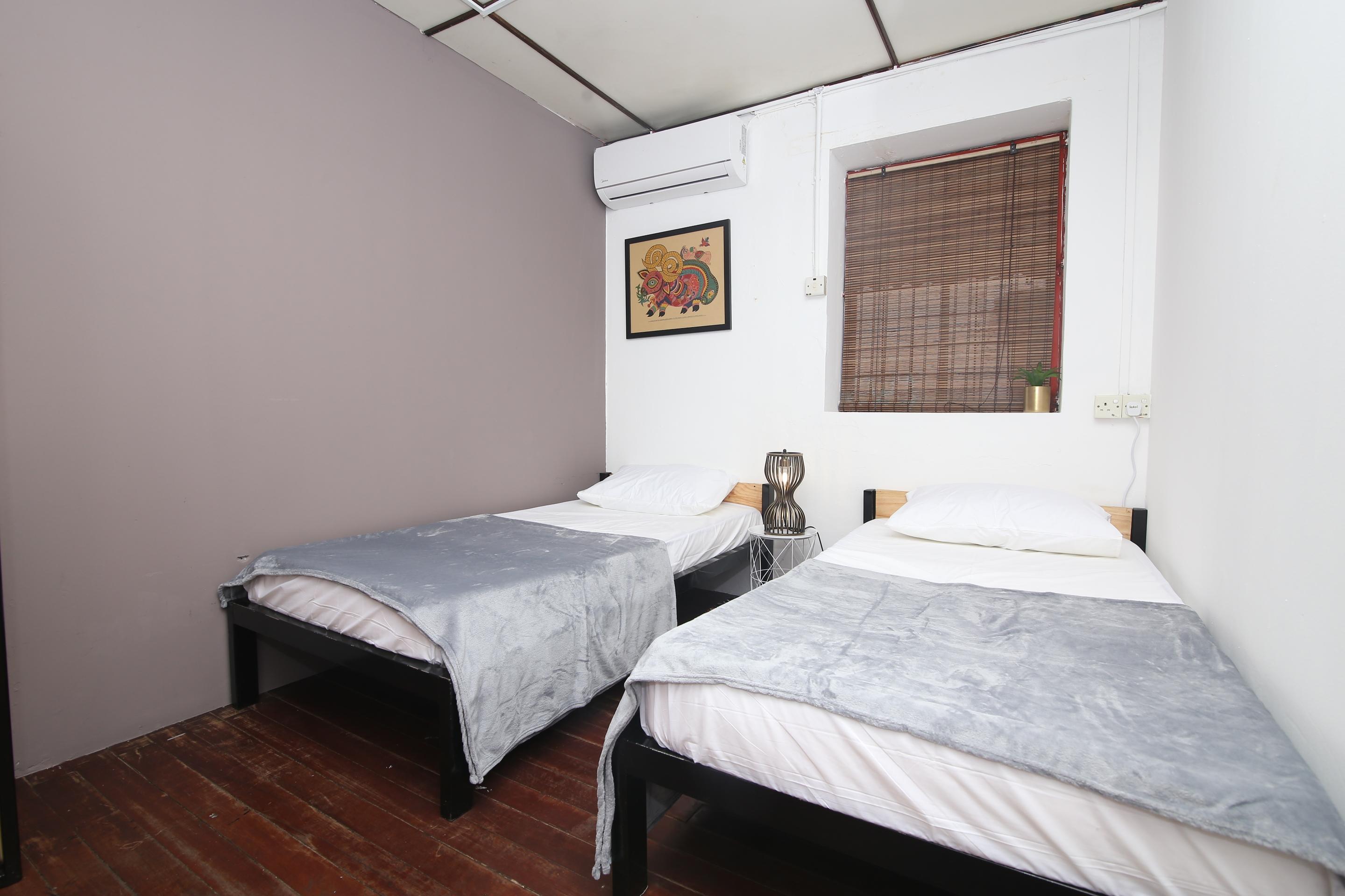สปอต ออน 90141 ทรีเฮาส์ เบด แอนด์ เบรคฟาสต์ Hotel กูชิง ภายนอก รูปภาพ