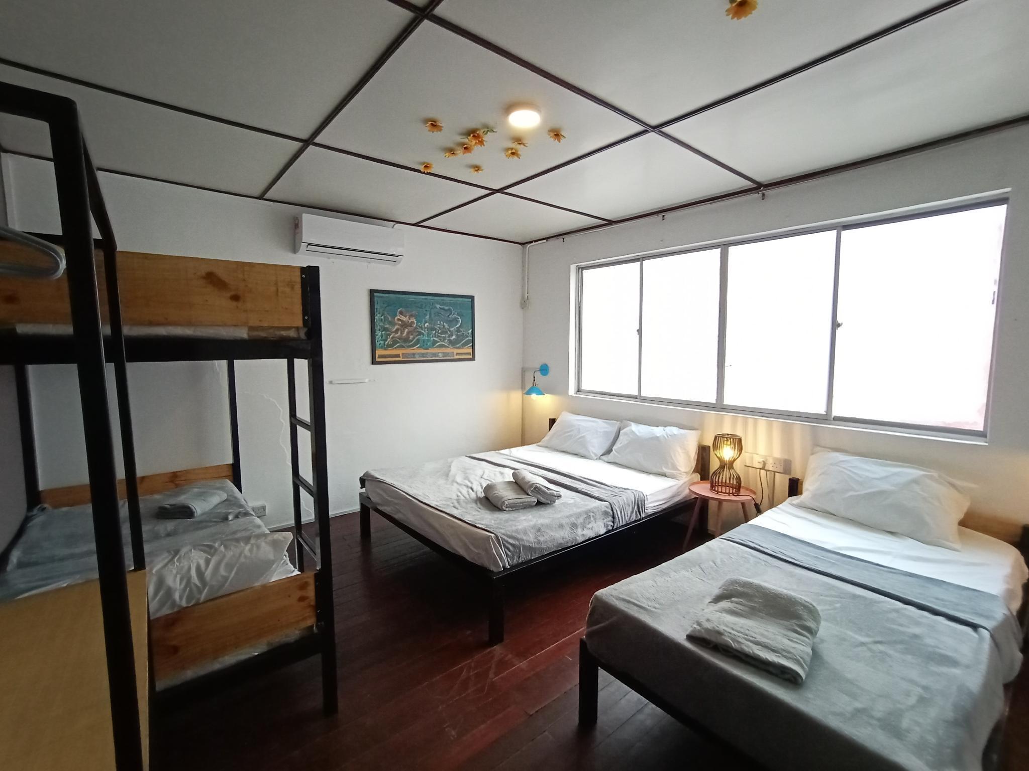 สปอต ออน 90141 ทรีเฮาส์ เบด แอนด์ เบรคฟาสต์ Hotel กูชิง ภายนอก รูปภาพ